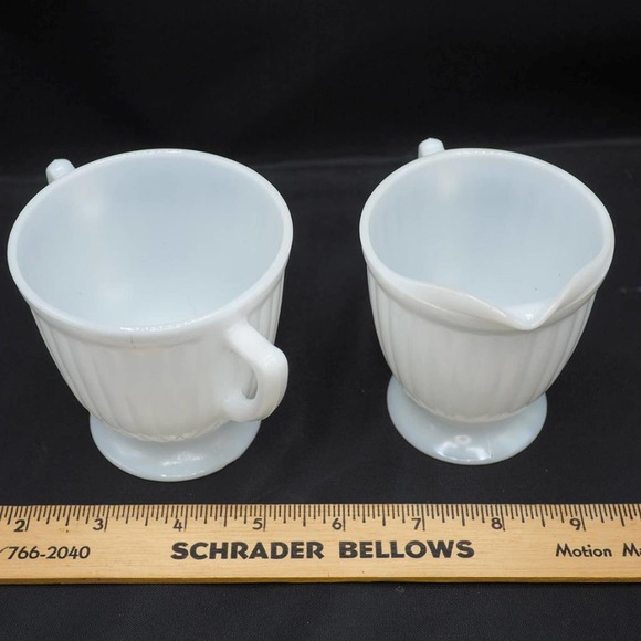 Macbeth Evans Monax Petalware White Creamer Sugar Set - Picture 4 of 6